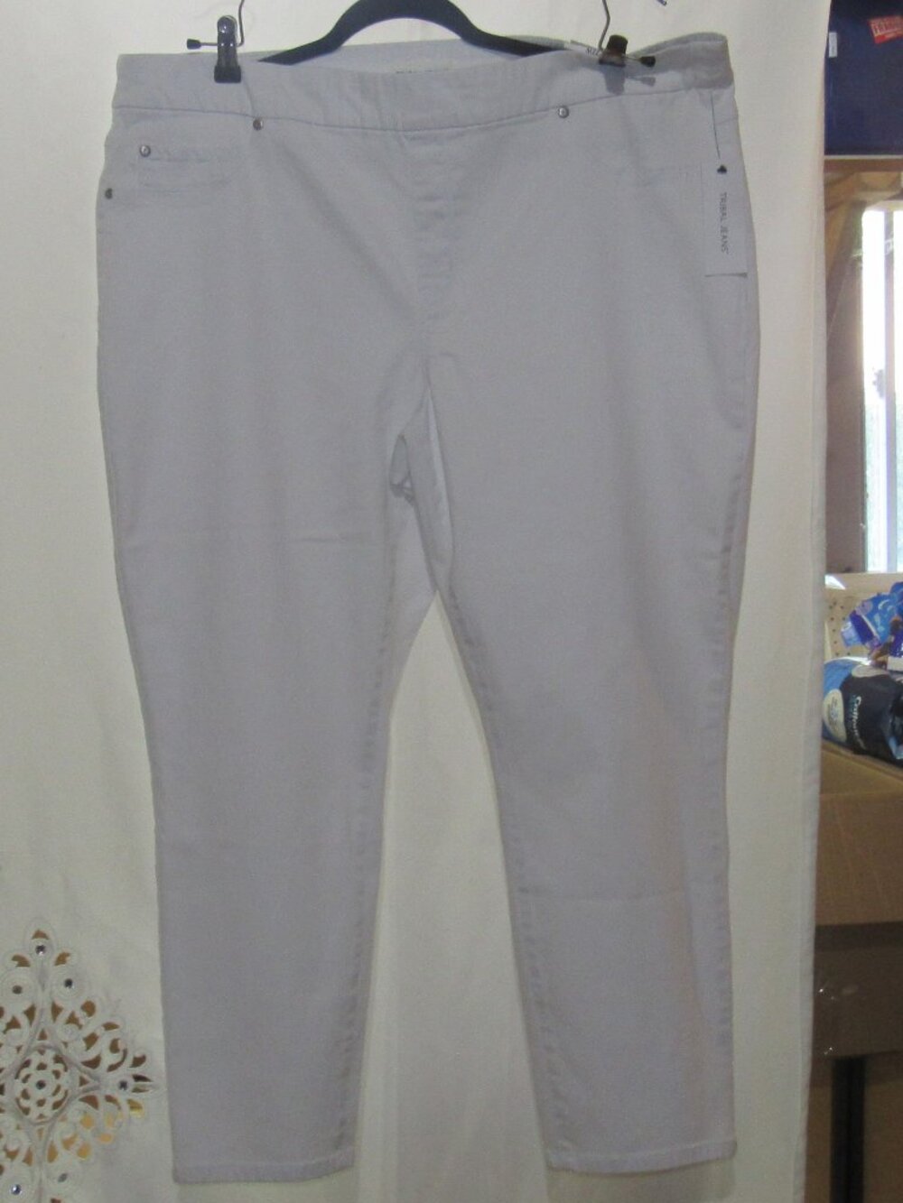 Tribal Jeans Audrey Mid Rise Ankle Jeggings Pull On White Size 22, NWT     X330